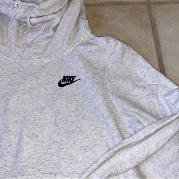 Nike women’s light gray heathered oversized drawstring  hoodie - Picture 6 of 12